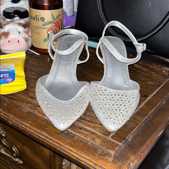 Silver Glitter Pointed Toe Heels - Picture 1 of 2
